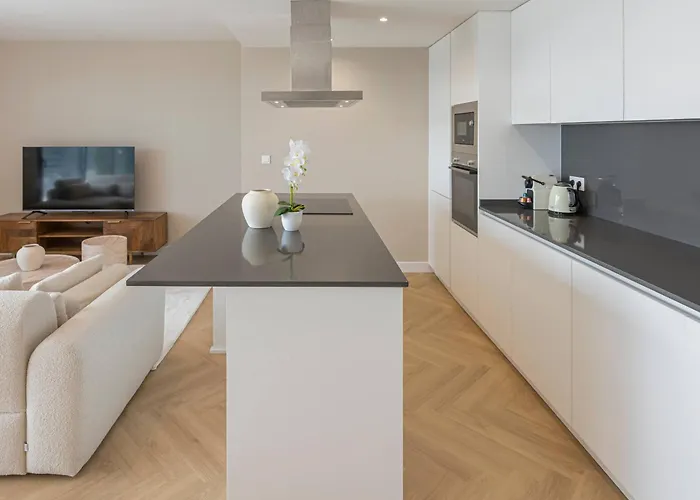 Fancy And Minimalist Flat In L Sea Views