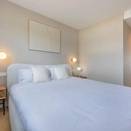 Fancy And Minimalist Flat In L Sea Views *