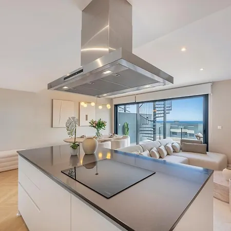 Fancy And Minimalist Flat In L Sea Views * 埃斯特波纳