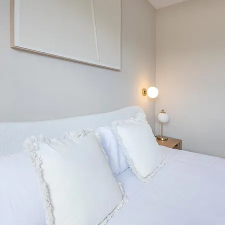 Fancy And Minimalist Flat In L Sea Views Estepona