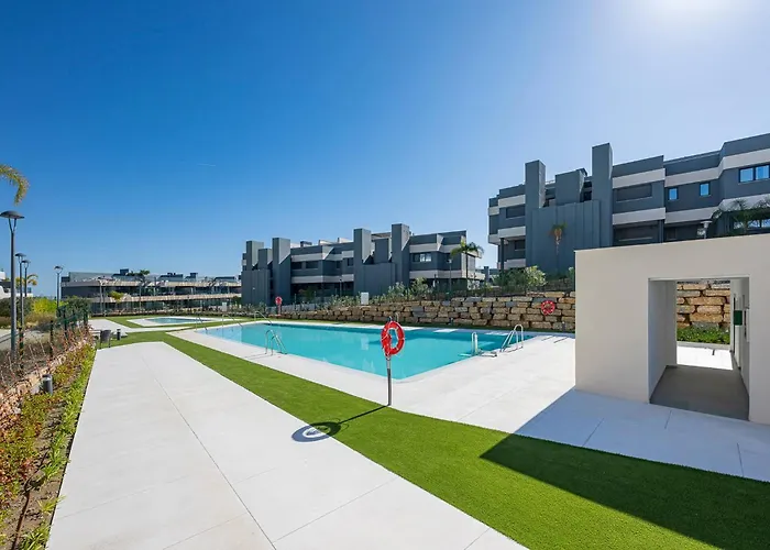 Fancy And Minimalist Flat In L Sea Views Estepona