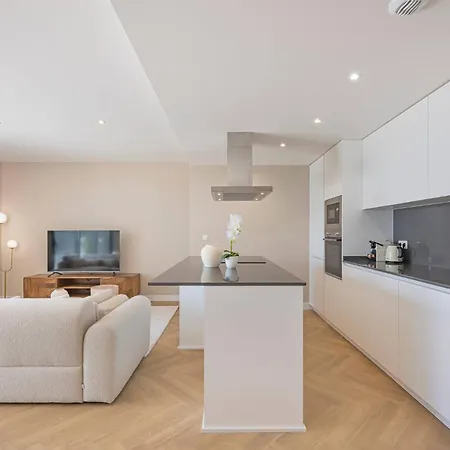 Fancy And Minimalist Flat In L Sea Views Estepona