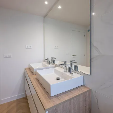 Fancy And Minimalist Flat In L Sea Views Apartman *